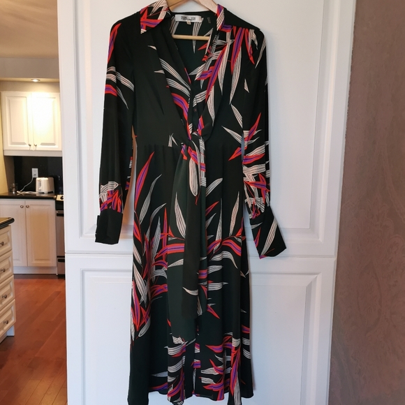 DVF Silk dress with tie - Picture 8 of 9